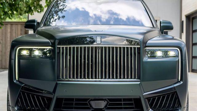 used 2025 Rolls-Royce Cullinan car, priced at $549,900