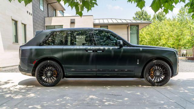 used 2025 Rolls-Royce Cullinan car, priced at $549,900