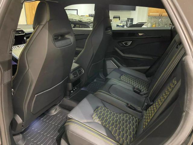 used 2022 Lamborghini Urus car, priced at $259,900