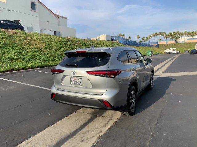 used 2023 Toyota Highlander car, priced at $38,253