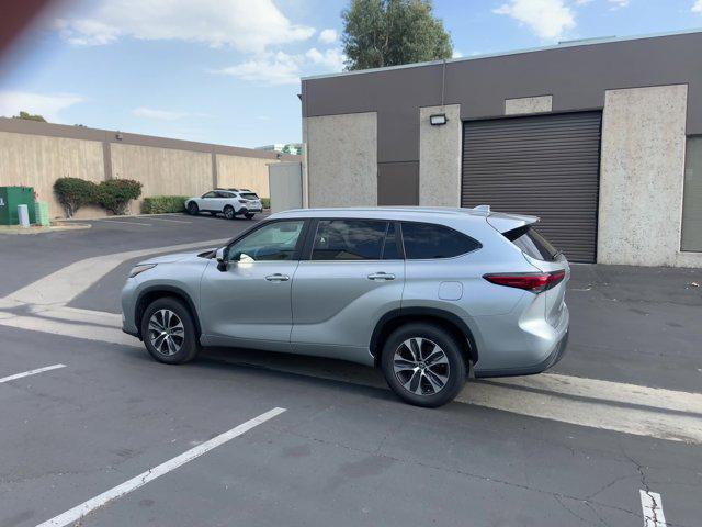 used 2023 Toyota Highlander car, priced at $37,447