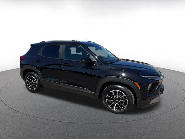 used 2024 Chevrolet TrailBlazer car, priced at $21,645