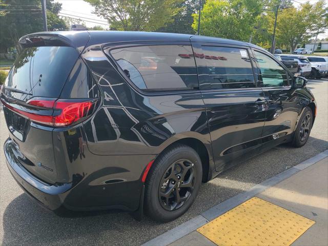new 2023 Chrysler Pacifica Hybrid car, priced at $62,900