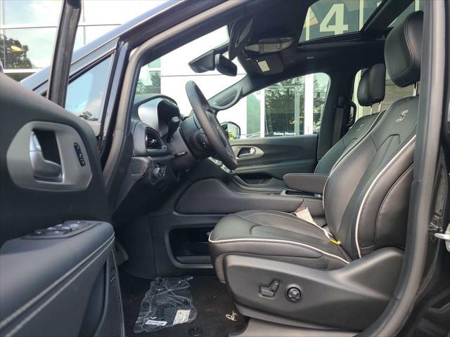 new 2023 Chrysler Pacifica Hybrid car, priced at $62,900