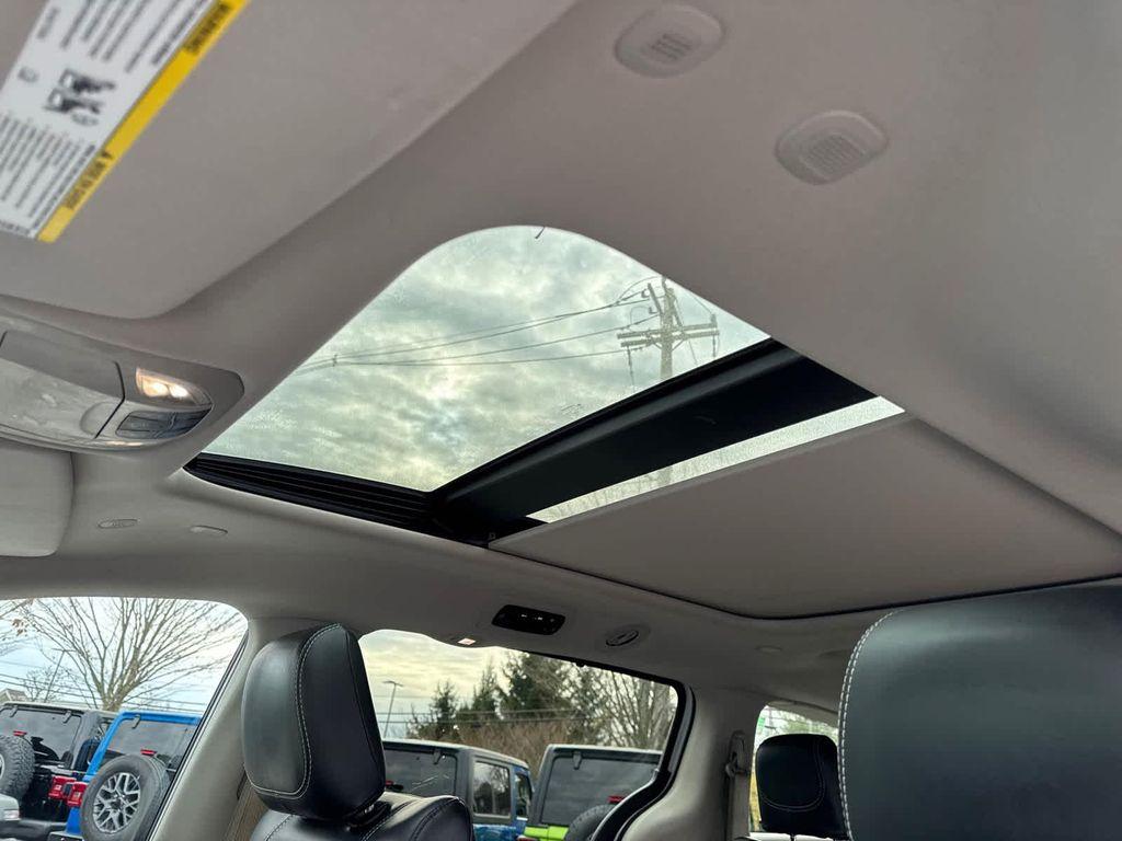 used 2023 Chrysler Pacifica car, priced at $33,900