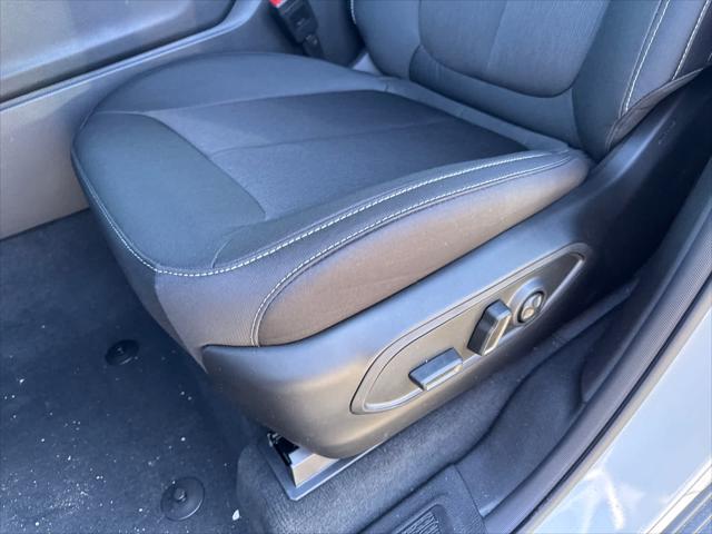 new 2025 Jeep Grand Cherokee car, priced at $34,096