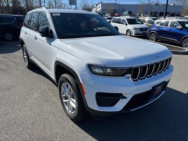 new 2025 Jeep Grand Cherokee car, priced at $34,096