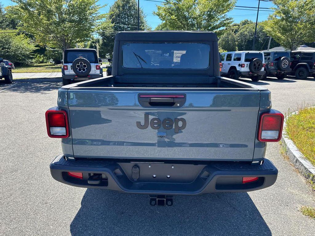 new 2025 Jeep Gladiator car, priced at $42,648