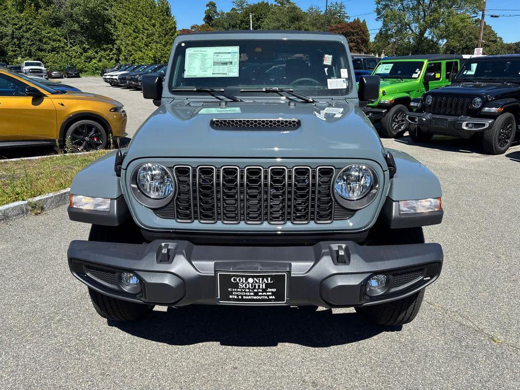 new 2025 Jeep Gladiator car, priced at $42,648