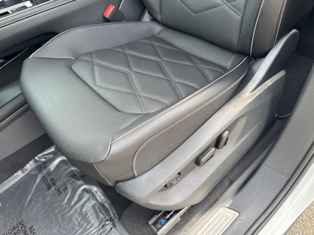 used 2024 Volkswagen Atlas car, priced at $37,700