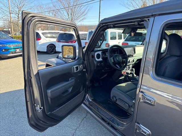 new 2025 Jeep Wrangler car, priced at $40,752