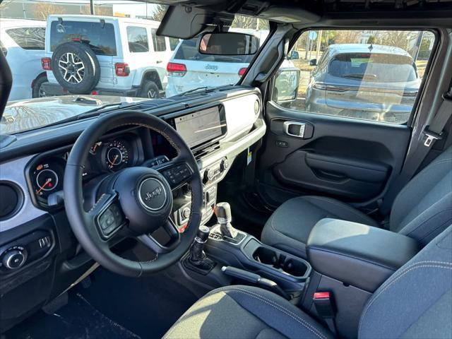 new 2025 Jeep Wrangler car, priced at $40,752