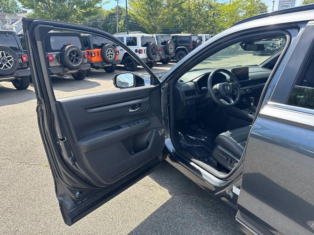 used 2024 Honda CR-V Hybrid car, priced at $34,600