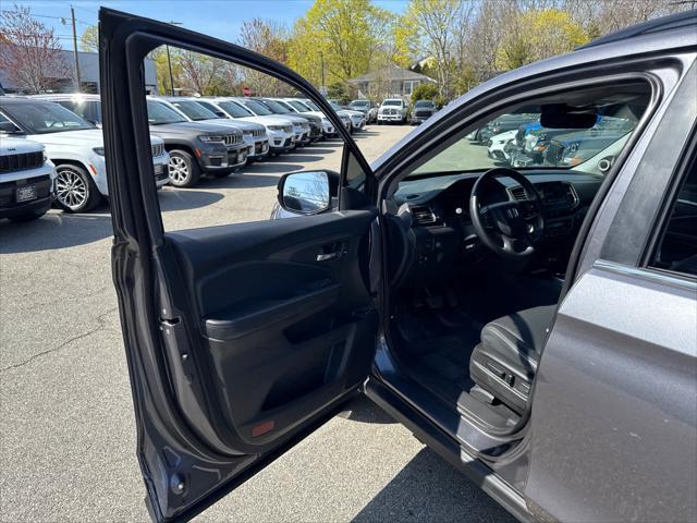 used 2022 Honda Pilot car, priced at $33,500