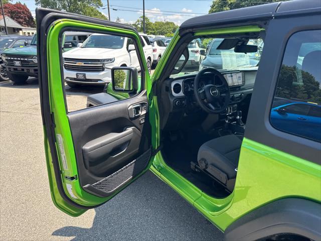 new 2025 Jeep Wrangler car, priced at $39,571