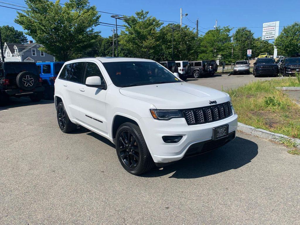 used 2022 Jeep Grand Cherokee car, priced at $27,400