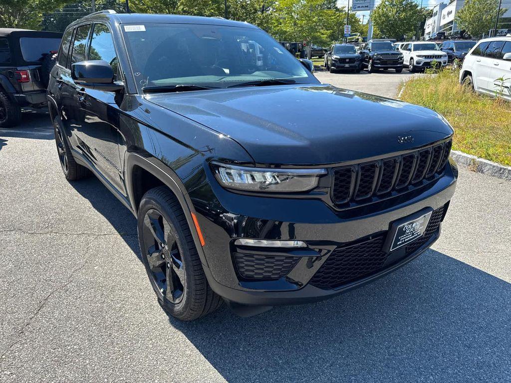 new 2025 Jeep Grand Cherokee car, priced at $45,485