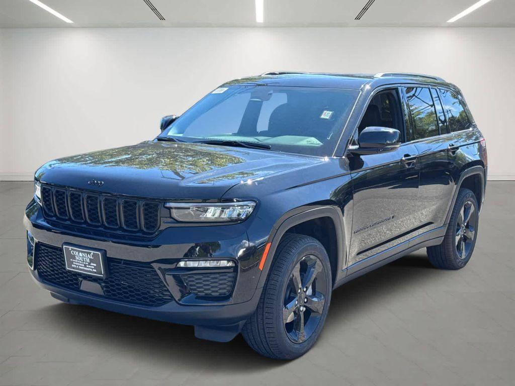 new 2025 Jeep Grand Cherokee car, priced at $45,485