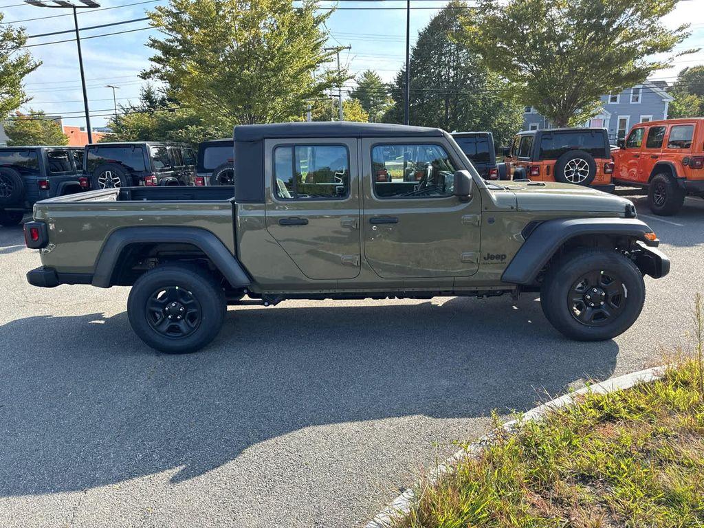 new 2025 Jeep Gladiator car, priced at $38,744