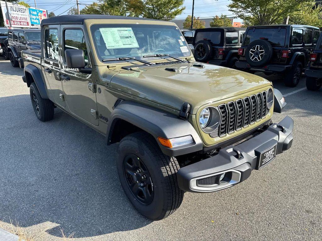 new 2025 Jeep Gladiator car, priced at $38,744