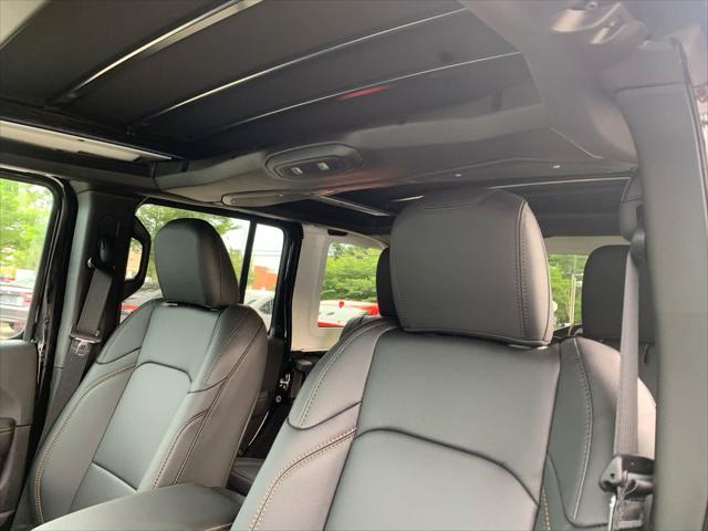 new 2025 Jeep Wrangler car, priced at $49,832