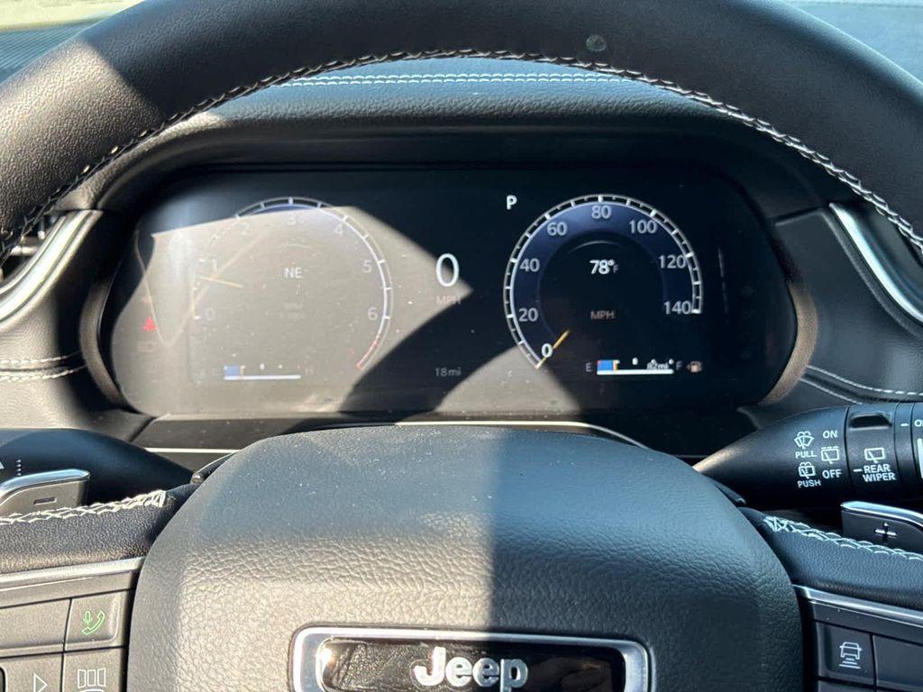 new 2025 Jeep Grand Cherokee L car, priced at $52,905