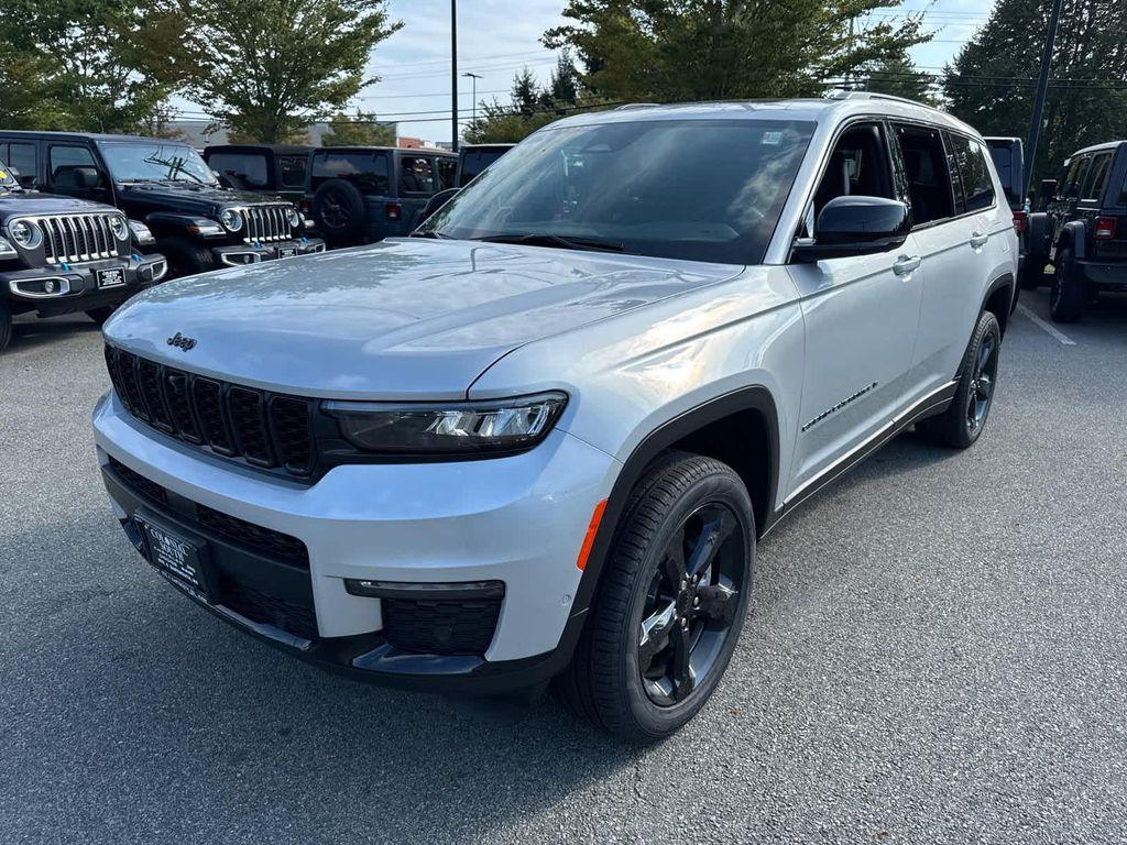new 2025 Jeep Grand Cherokee L car, priced at $52,905
