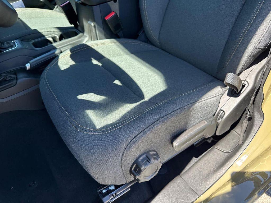new 2025 Jeep Gladiator car, priced at $43,115