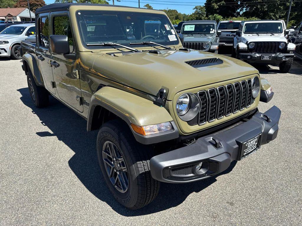 new 2025 Jeep Gladiator car, priced at $43,115