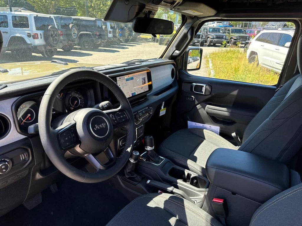 new 2025 Jeep Gladiator car, priced at $43,115