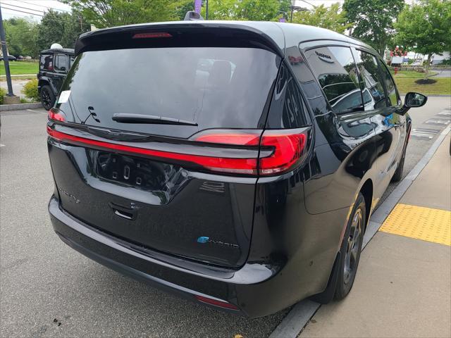new 2023 Chrysler Pacifica Hybrid car, priced at $62,900