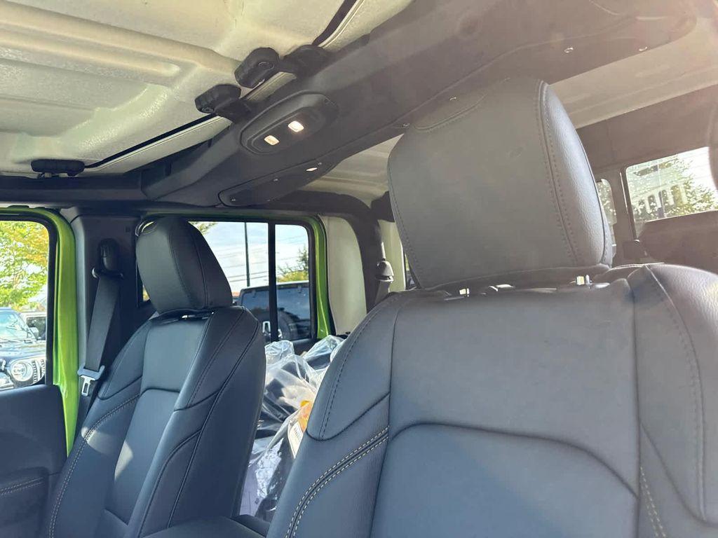 new 2025 Jeep Gladiator car, priced at $47,496