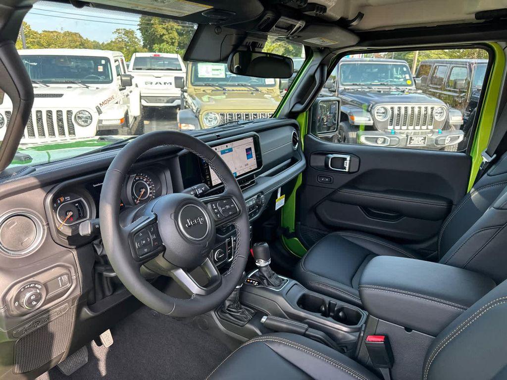 new 2025 Jeep Gladiator car, priced at $47,496