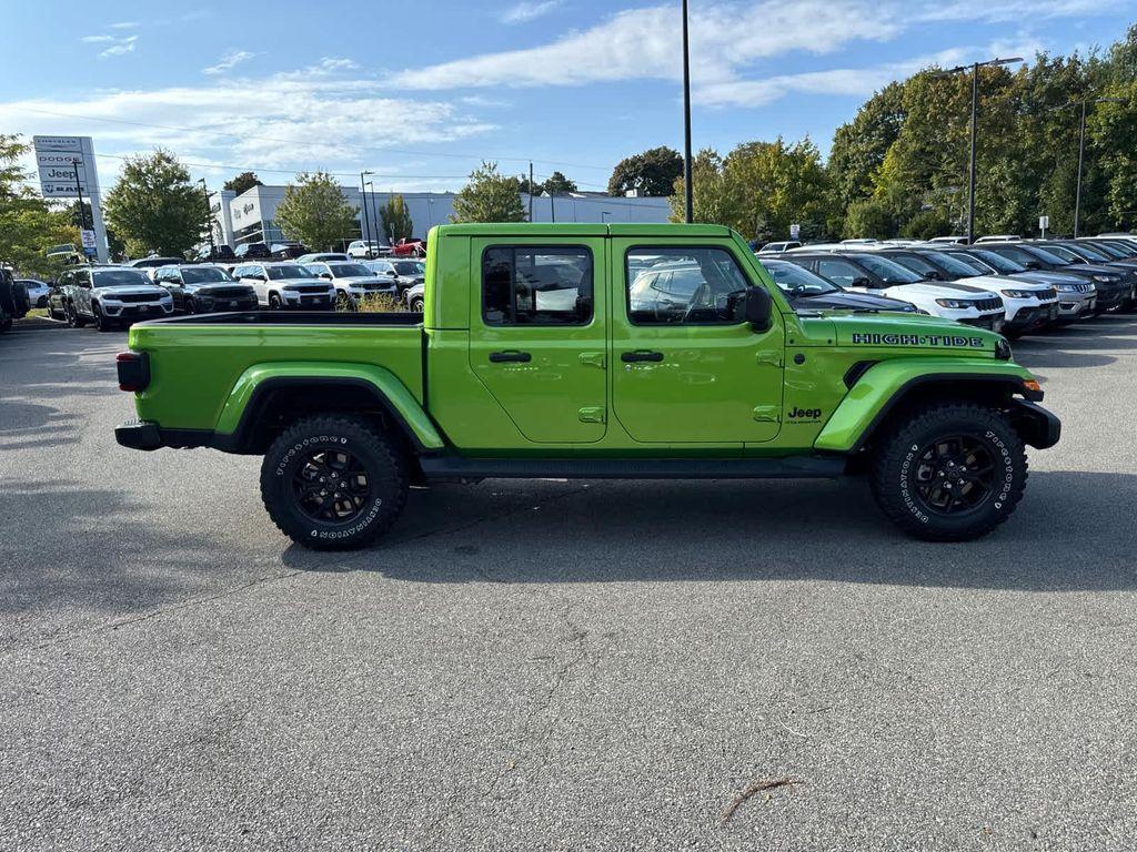 new 2025 Jeep Gladiator car, priced at $47,496