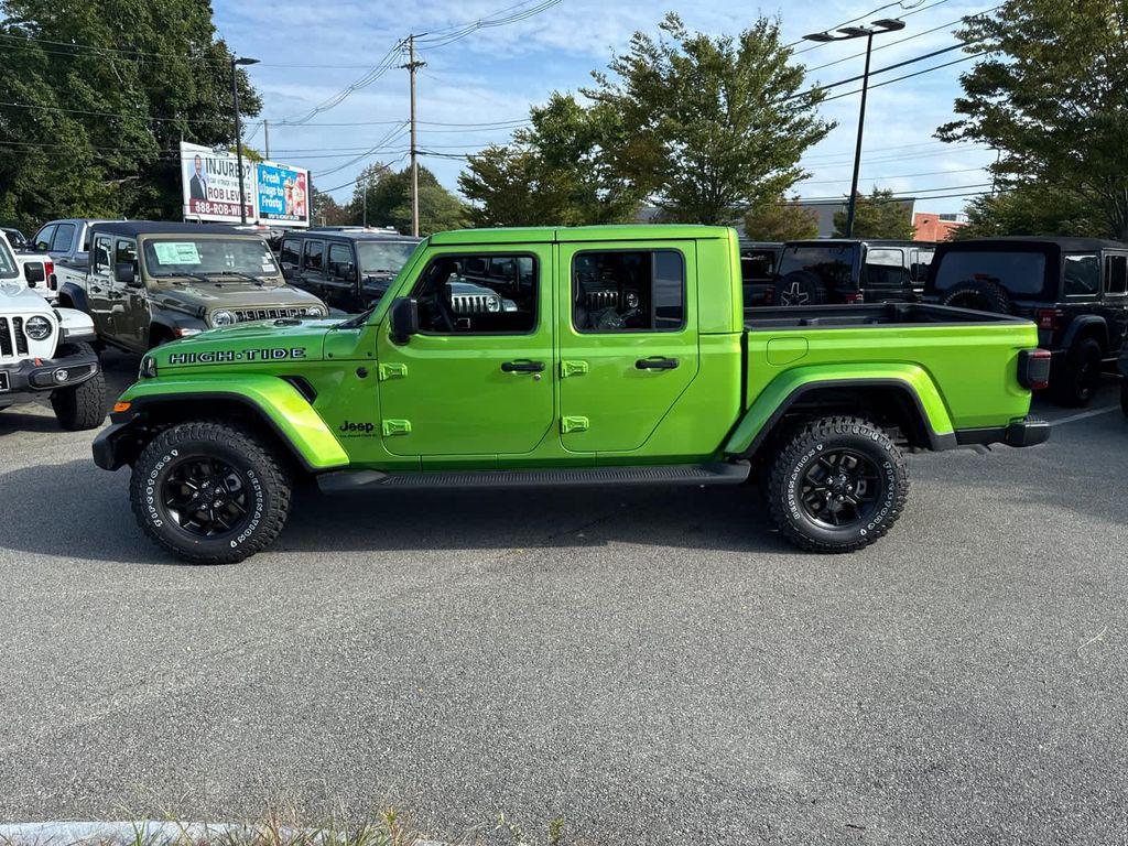 new 2025 Jeep Gladiator car, priced at $47,496