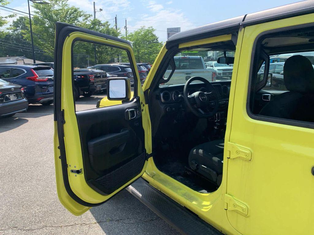 new 2023 Jeep Gladiator car, priced at $37,035