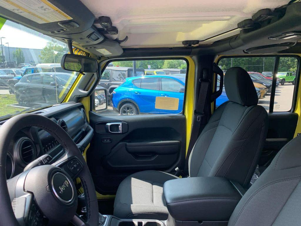 new 2023 Jeep Gladiator car, priced at $37,035