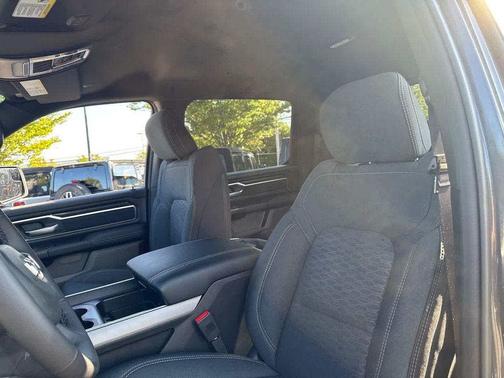 new 2025 Ram 1500 car, priced at $49,682