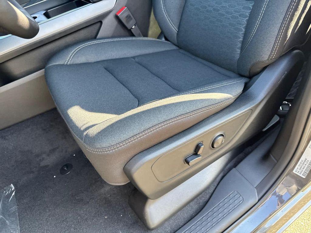 new 2025 Ram 1500 car, priced at $49,682