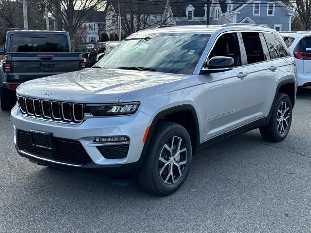 new 2025 Jeep Grand Cherokee car, priced at $38,087