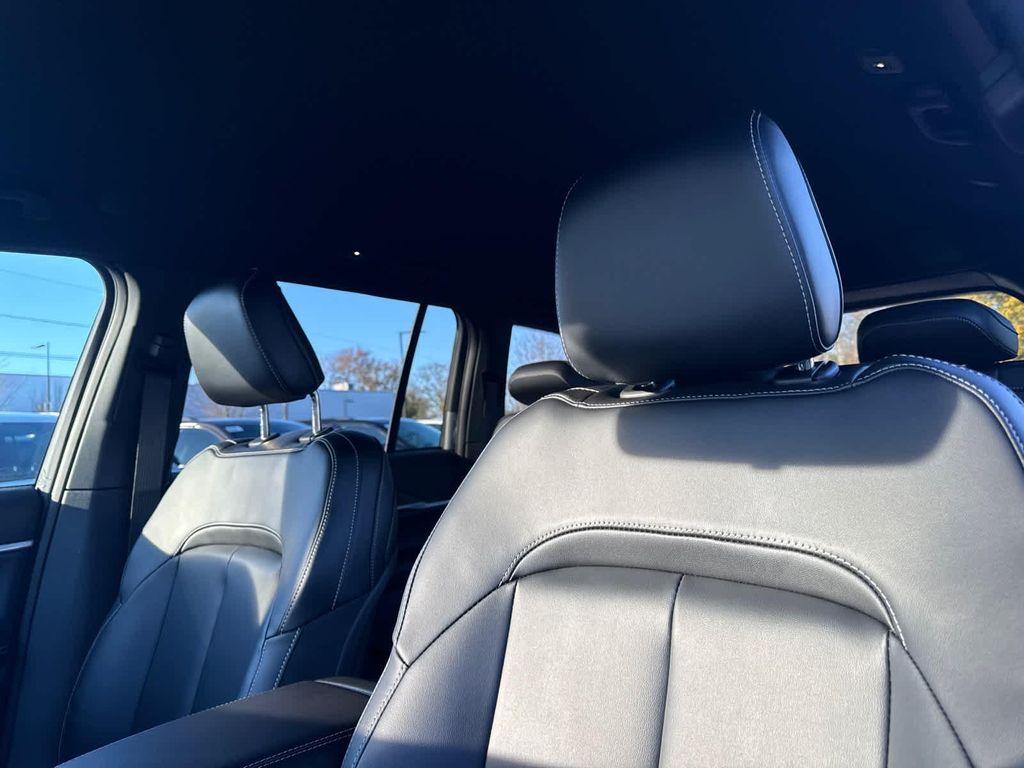 new 2025 Jeep Grand Cherokee car, priced at $44,809