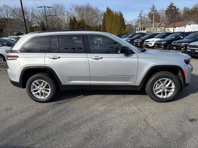 new 2025 Jeep Grand Cherokee car, priced at $37,132