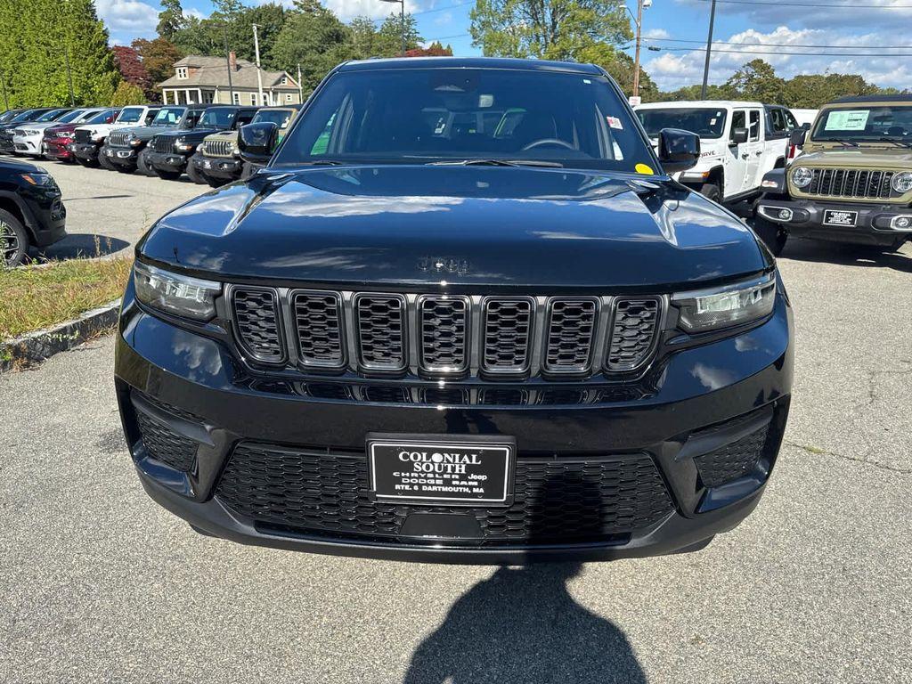 used 2023 Jeep Grand Cherokee car, priced at $33,900