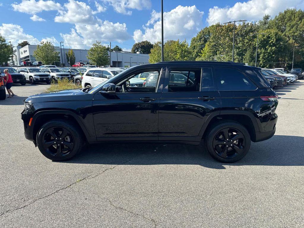 used 2023 Jeep Grand Cherokee car, priced at $33,900