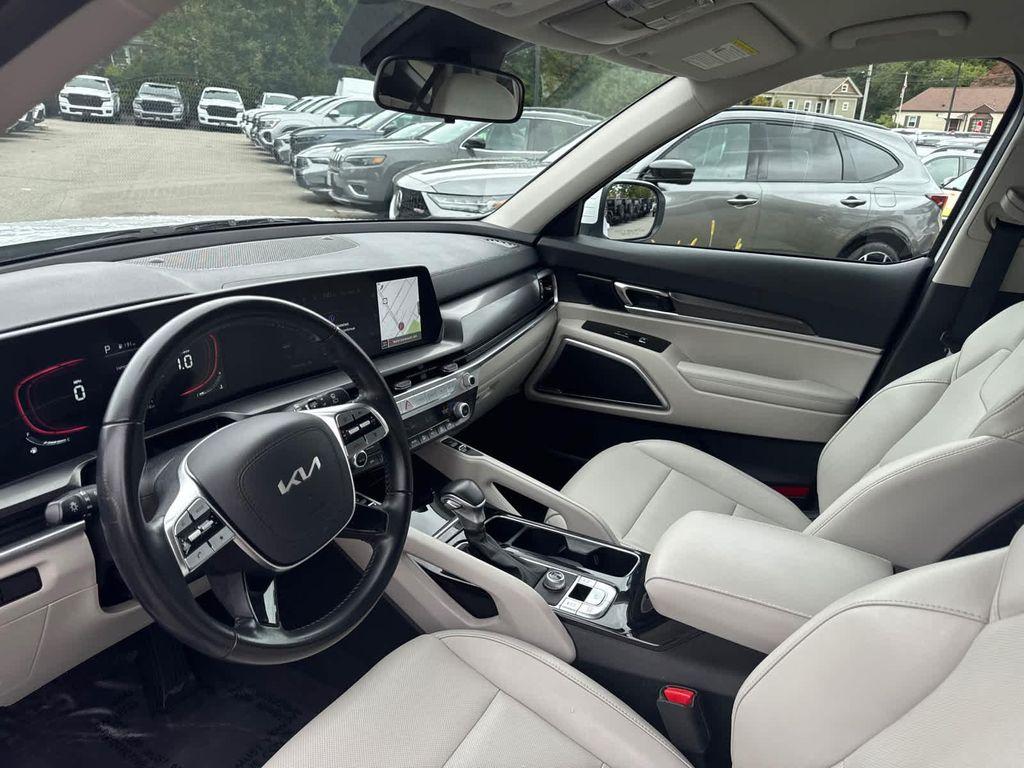 used 2023 Kia Telluride car, priced at $30,500