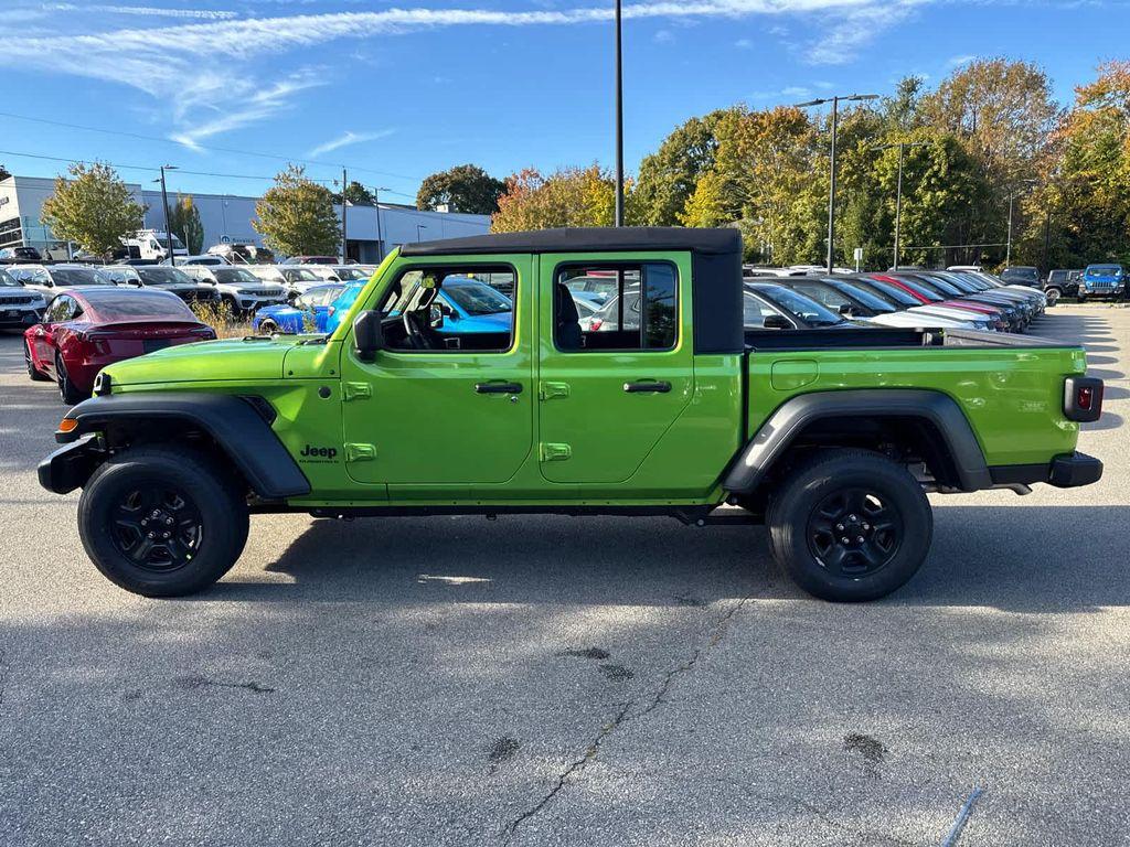 new 2025 Jeep Gladiator car, priced at $37,464