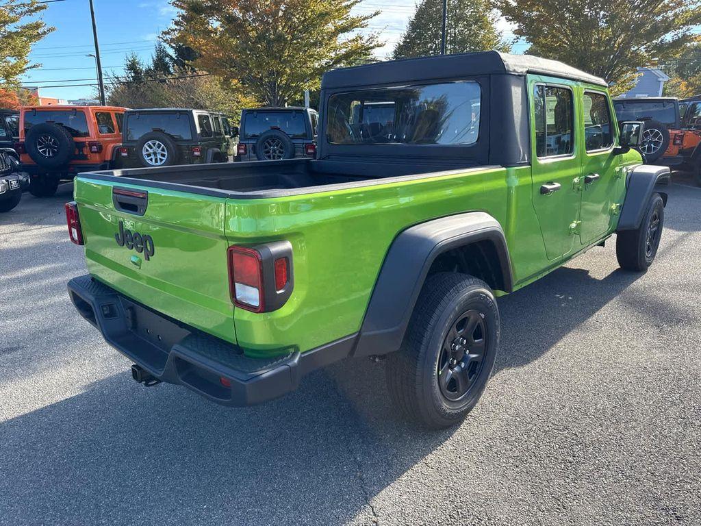 new 2025 Jeep Gladiator car, priced at $37,464