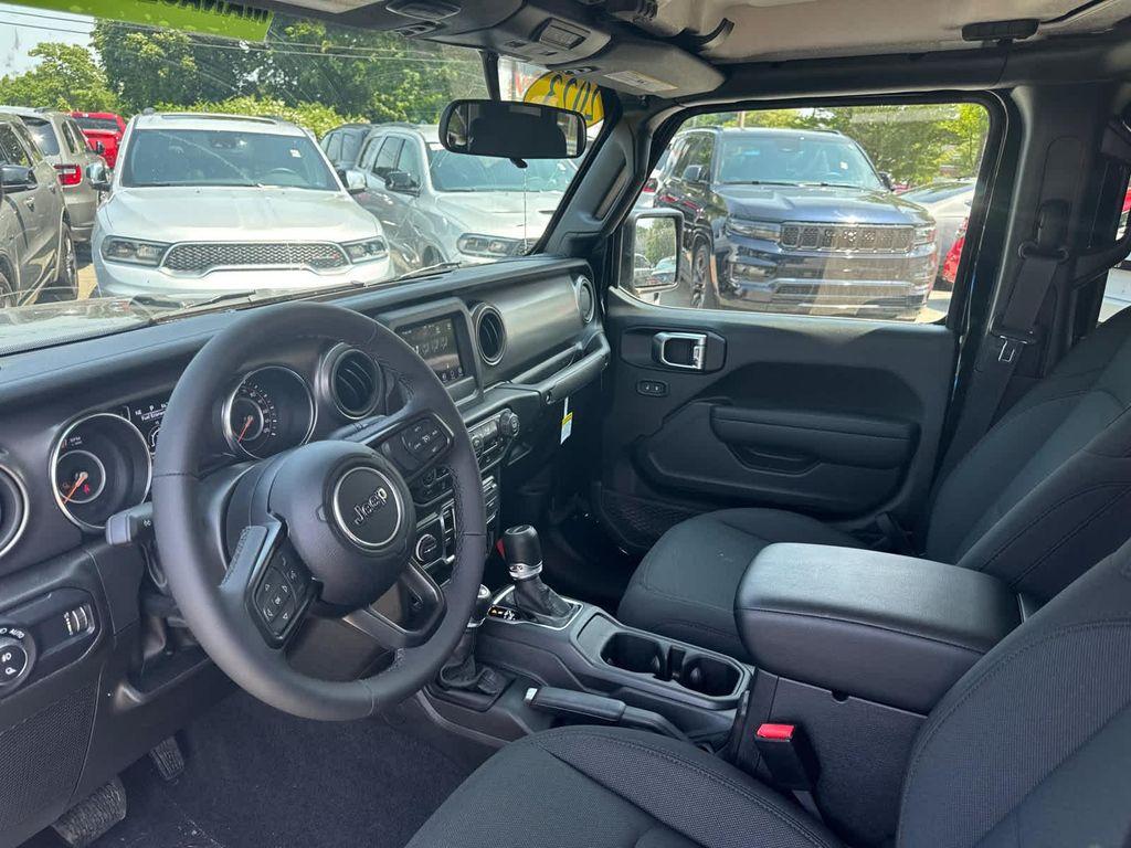 new 2023 Jeep Gladiator car, priced at $38,271