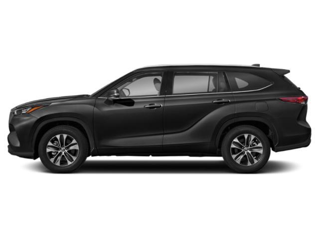 used 2022 Toyota Highlander car, priced at $35,900