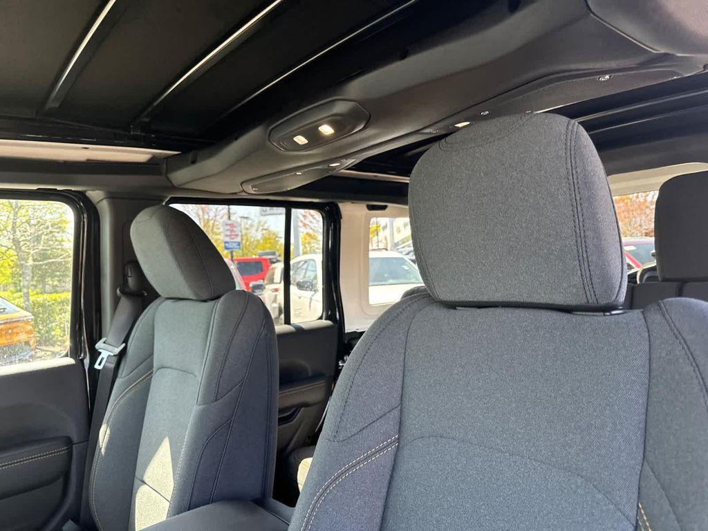 new 2025 Jeep Wrangler car, priced at $50,991